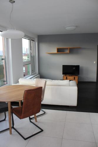 JM Apartments Viktoria Nivy - free garage parking