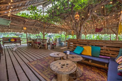 Restaurant, Playa 506 Beachfront Hostel in Puerto Viejo de Talamanca