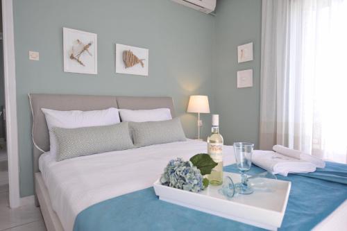 2 bedrooms, 3 beds