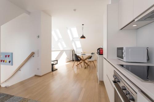 Mar Suite Apartments - Center 2