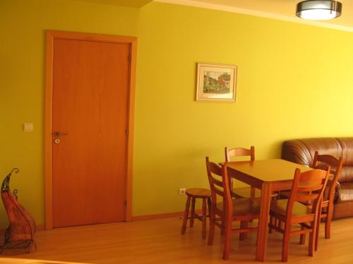 ห้องส่วนกลางสำหรับนั่งเล่น/ดูทีวี, Apartment Lisbon Airport in ลูมิยาร์