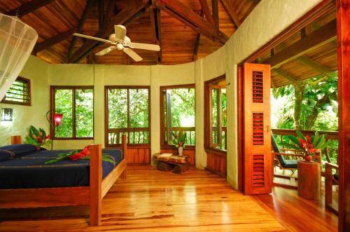 Playa Nicuesa Rainforest Eco Sanctuary Ideally located in the prime touristic area of Peninsula De Osa, Playa Nicuesa Rainforest Lodge promises a relaxing and wonderful visit. Featuring a complete list of amenities, guests will find their 