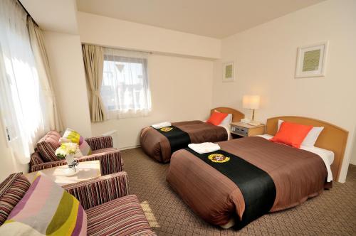 2 twin beds