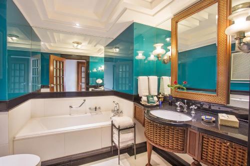 room detail thumbnail 1