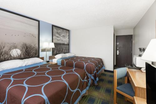 Super 8 by Wyndham Columbus