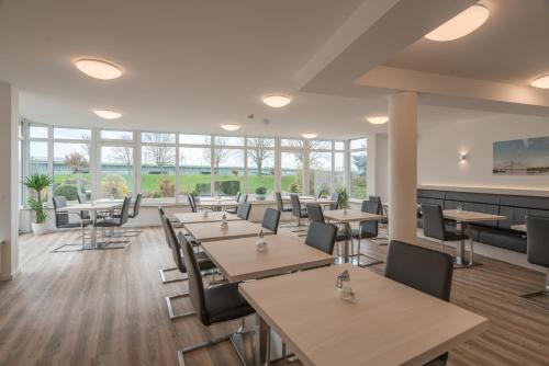 Hotel Chrisma - image 8