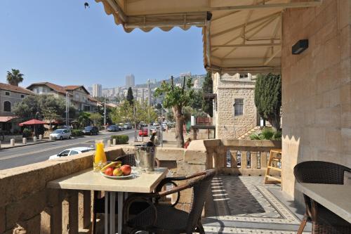 razgled, The Colony Hotel in Haifa