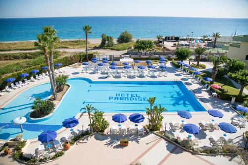 . Hotel Village Paradise