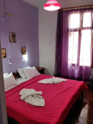 1 double bed