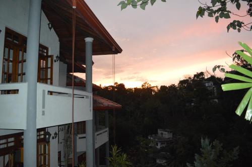 A Hotelcom Villa Familia Hotel Kandy Sri Lanka Price - 