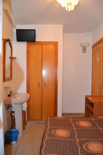 Hostal Don Juan I - image 4