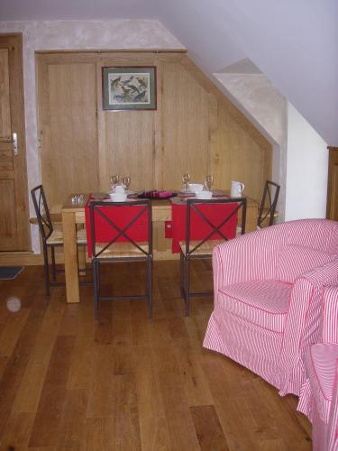 บริการและสิ่งอำนวยความสะดวก, Gite du Bois de la Salle in โปลเคร็ก ซูร์ อูเฌอนง