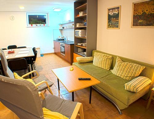 共用Lounge/電視區, Ubytovanie Ahoj v prírode (Ubytovanie Ahoj v prirode) in 斯塔理斯莫克衛克