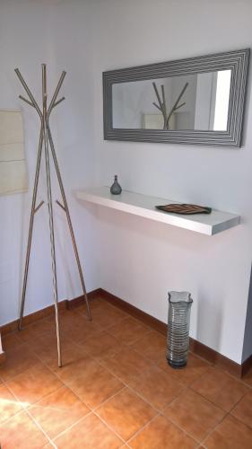 Előcsarnok, loft con terraza y barbacoa in Lumpiaque