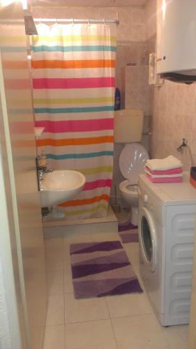 Apartment Pela - image 9