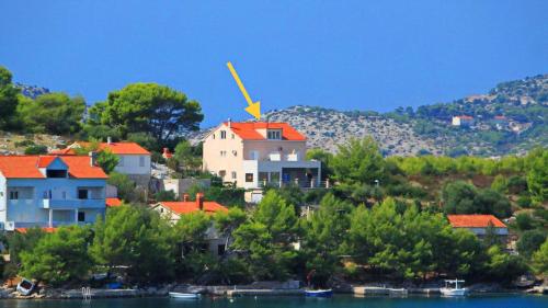  Apartments Marijana Portorus in Lastovo