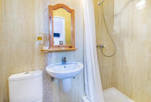 Lantern Guest House - image 12
