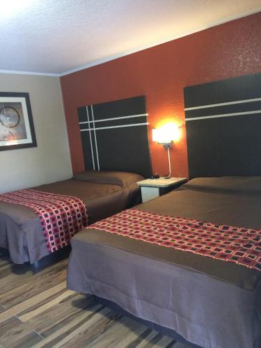 Budget Inn of Avon Park 4