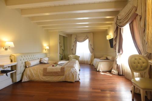SANTA CHIARA SUITE HOTEL & SPA - Lecce in 萊切