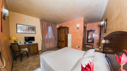 1 queen bed