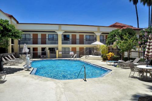 Best Western Orlando East Inn & Suites