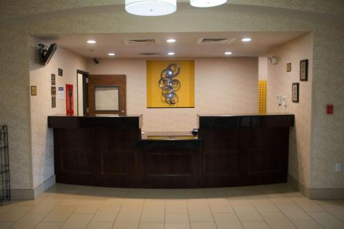 Best Western Plus DeSoto Inn & Suites