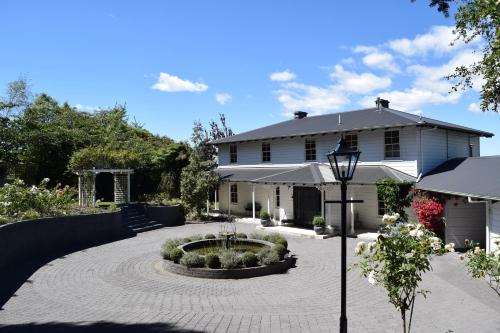 Bellevue Boutique Lodge - Accommodation - Taupo