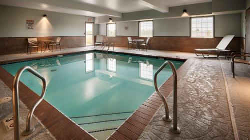 Best Western Mt. Vernon Inn - image 4