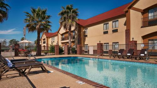 Best Western Bayou Inn and Suites