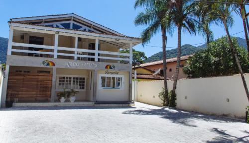 Entrance, Arco Iris Chales I in Sao Sebastiao (Sao Paulo)