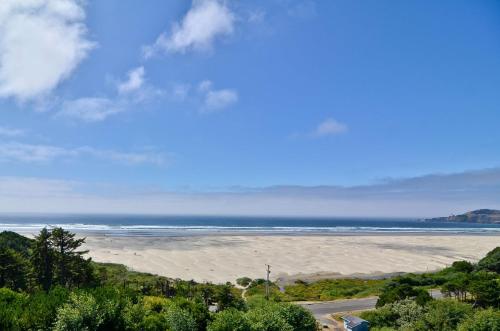 Best Western Plus Agate Beach Inn