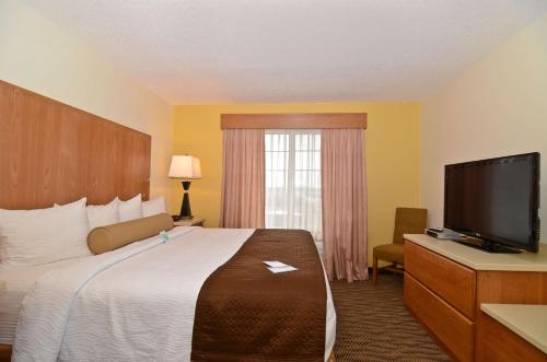 Best Western Plus Park Place Inn & Suites