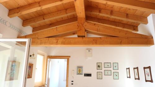 Two-Bedroom Apartment with Balcony image 1