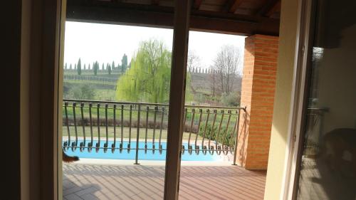 Two-Bedroom Apartment with Balcony image 2
