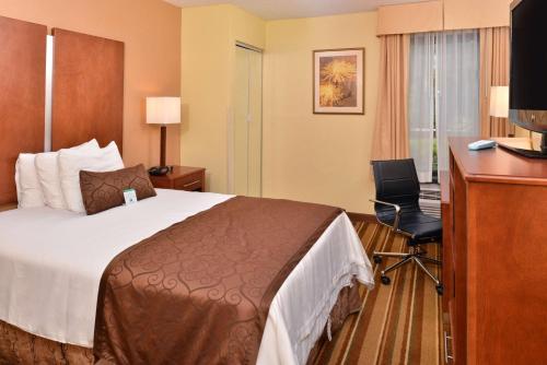 Best Western Plus Richmond Airport Hotel