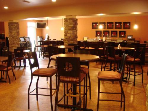 Crandon Inn & Suites