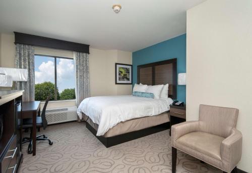 1 queen bed