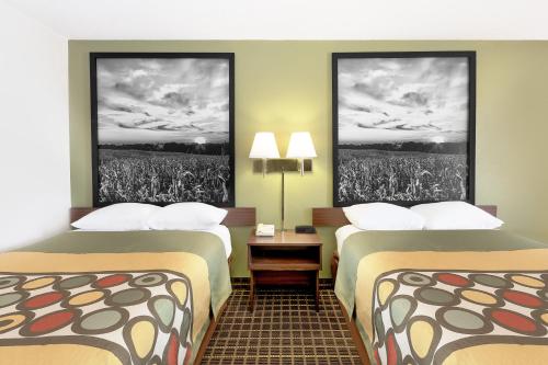 2 double beds