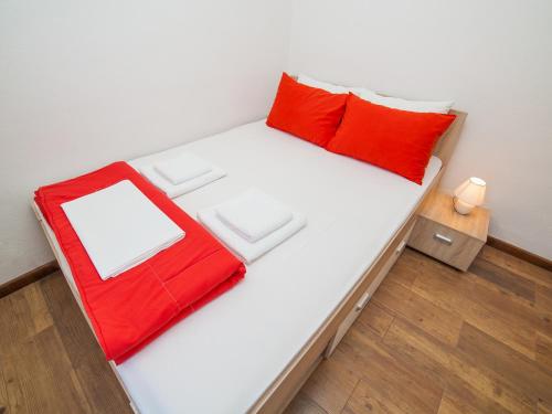 Standard One-Bedroom Apartment image 10