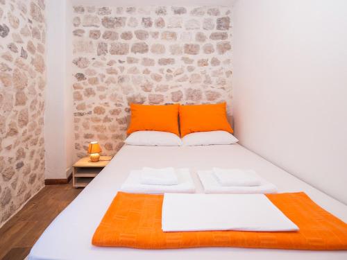 Comfort One Bedroom Apartment image 3