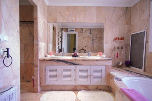 Penthouse Venalmar - image 9