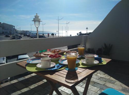  Four SeaView, Unterkunft in Salema