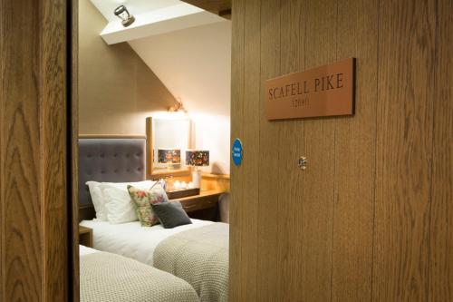 2 twin beds