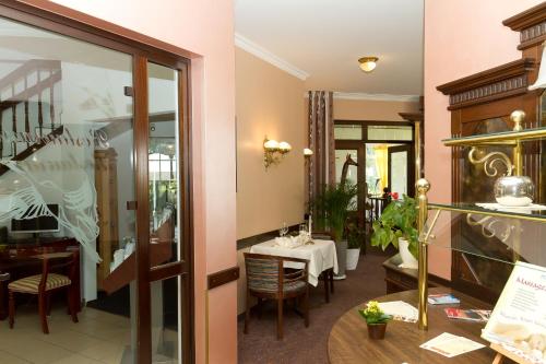 Hotel-Marks-Garni - image 9