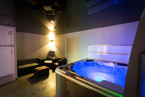 Kümblustünn, Mon Cocoon Spa in Grandrieu