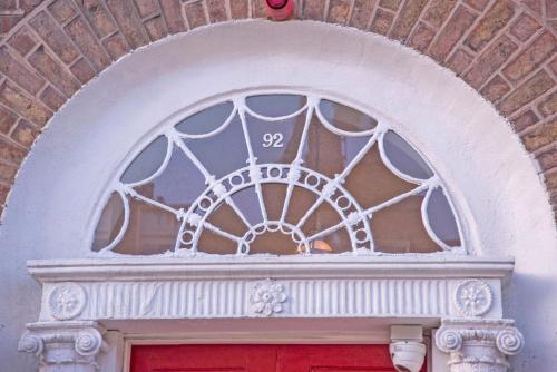Baggot Court Townhouse - image 9