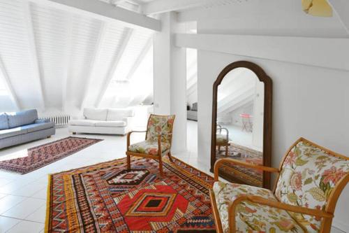  Sunrise Attic, Pension in Arona