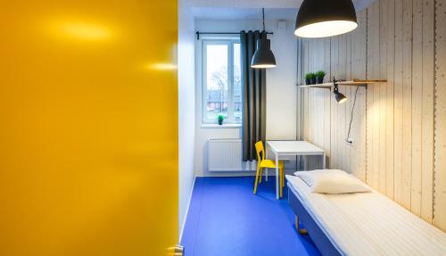 1 twin bed