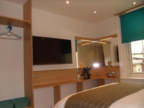The Beaucliffe Hotel - image 2