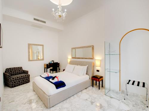Queen Palace Suites - main image